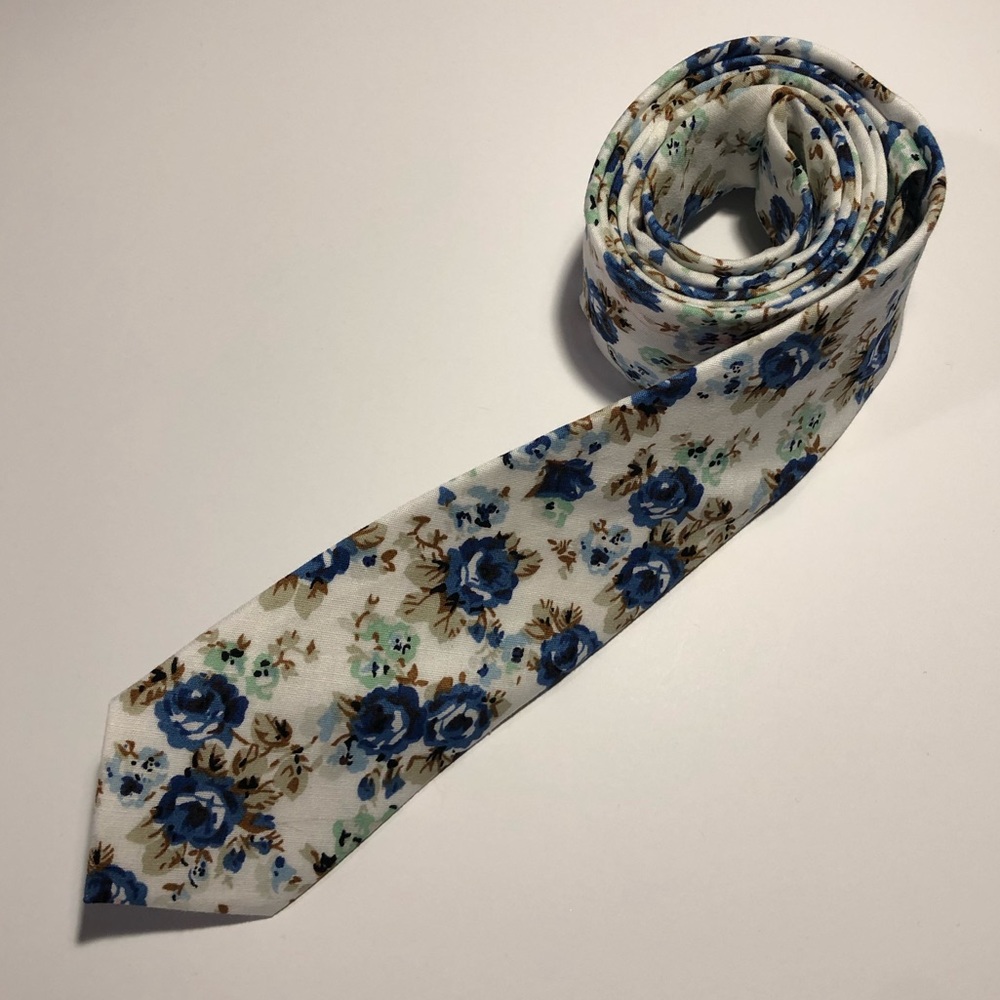 White and Blue Floral Tie